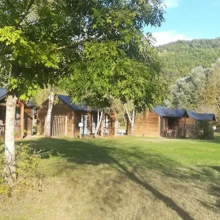 Zecamping Dog Friendly Piscine Chauffee Et Restaurant Bord De Riviere