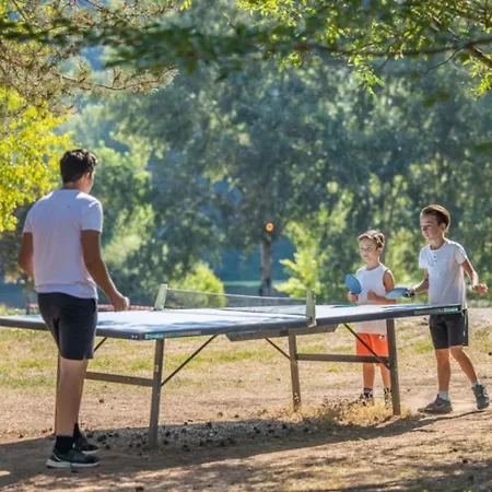 Zecamping Dog Friendly Piscine Chauffee Et Restaurant Bord De Riviere Banassac