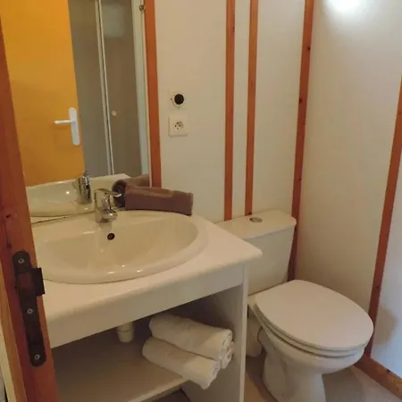 Zecamping Dog Friendly Piscine Chauffee Et Restaurant Bord De Riviere Banassac