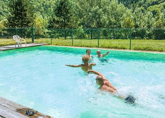 Шале Zecamping Dog Friendly Piscine Chauffee Et Restaurant Bord De Riviere